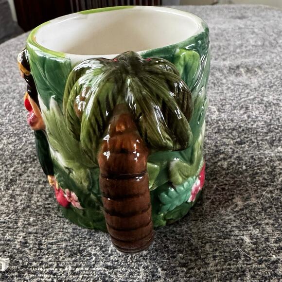 KCCO Ltd Hawaii 3-D Hand-painted Hula Girl Palm Tree Coffee Tea Mug Collectible - Picture 5 of 11